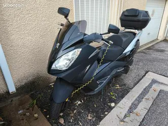 satelis 125 black édition