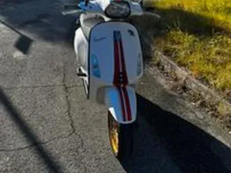 vespa 50 sprint sixties edition 2021 - 350km