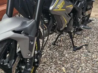 ② moto benelli 125 cc