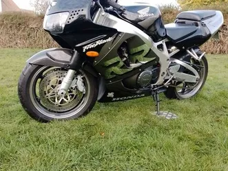 900 cbr