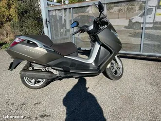 peugeot satelis 125 2011