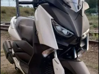 yamaha x-max 300