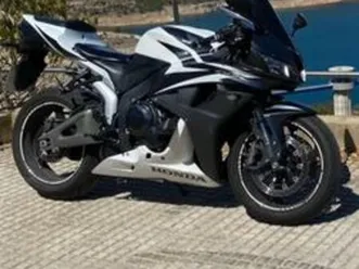 honda - cbr 600 rr