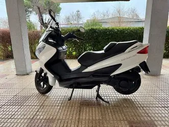 suzuki - burgman 125 executive