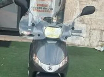 peugeot tweet 125 ie