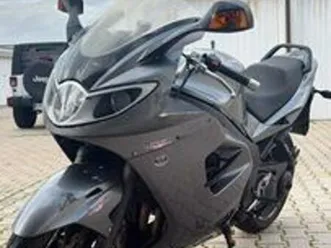 triumph st 1050 sprint