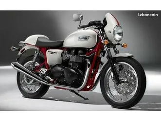 triumph-thruxton-900