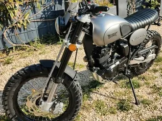 moto bluroc 125 titanium