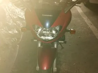 moto kawazaki 750 zr ts