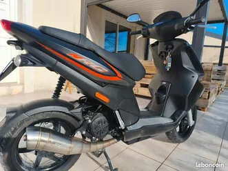 piaggio nrg power état neuf