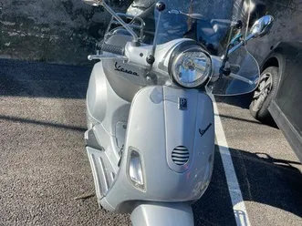 vespa lx 125 cm3 excellent état