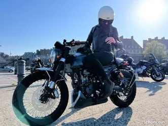 moto 125 mondial hps