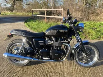 triumph bonneville se 865, 2011, 11,880 miles, service history, very clean bike