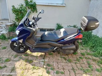 scooter yamaha xmax