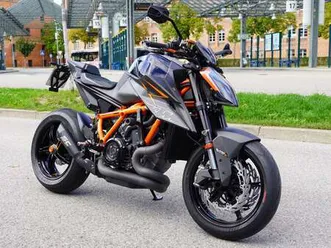 ktm 1290 super duke r