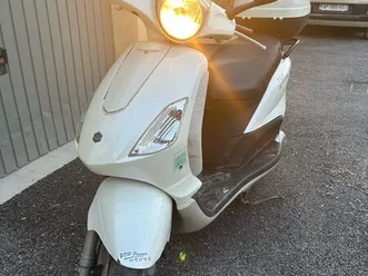 scooter piaggio, fly 125