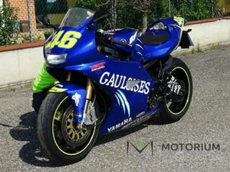 yamaha rd 500 lc replica valentino rossi