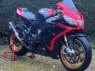 aprilia rsv4 factory aprc