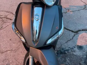 piaggo liberty 125 s