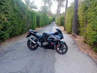 hyosung - gt 125r comet