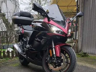 kawasaki ninja 1000sx tourer rosso