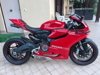 ducati panigale 899