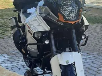 ktm 1290 super adventure t bianco