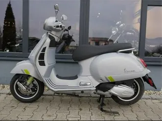 vespa gts 300 supertech, 10/2025. samo 754 km, jedinstvena u hr., 2025 god.