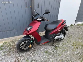scooter aprilia sr motard 50cm3 - 2019 - 10 000km
