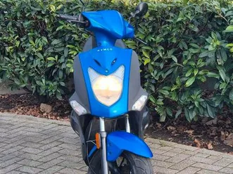 ② à vendre scooter classe a 25 cc