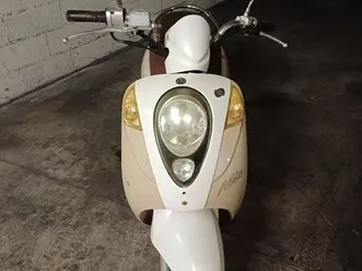 scooter mio 100