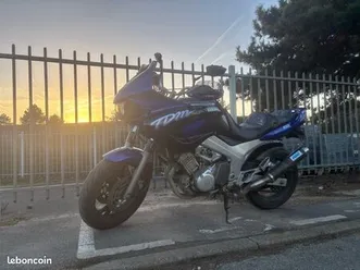 moto tdm 850 marche très fort