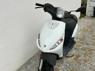 scooter zip 2t 50 cc