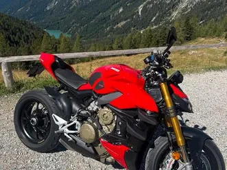 ducati streetfighter v4s (wenig kilometer, wie neu)