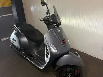 vespa gts super sport 300 abs*akrapovic*alarm*8657km* zilver