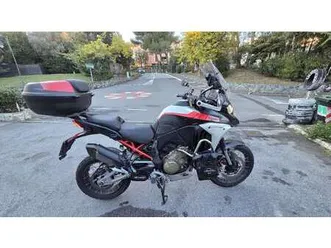 ducati multistrada v4 argento