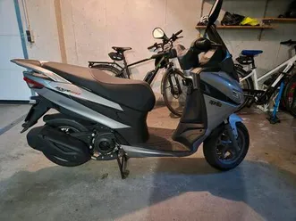motorroller aprilia sxr 50 grau, 1320km, top zustand