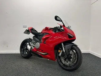 ducati panigale v2 **12 months mot - low miles - excellent condition **