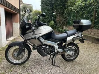 aprilia caponord etv 1000