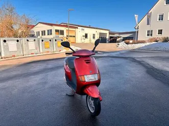 verkaufe piaggio sfera rst