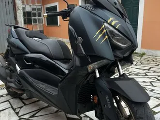 xmax 125 tech max carcavelos e parede