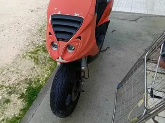 vendo moto piaggio nrg 50 cc luz