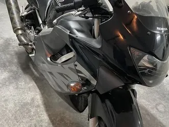 honda cbr 600 f4 alenquer (santo estêvão e triana)