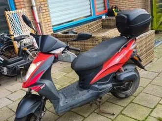 te koop/ruil kymco agility rs geel kenteken bouwjaar 2010 — scooters | kymco — marktplaats