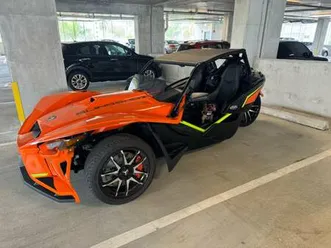 2022 polaris slingshot r automatic – loaded – only ~2k miles