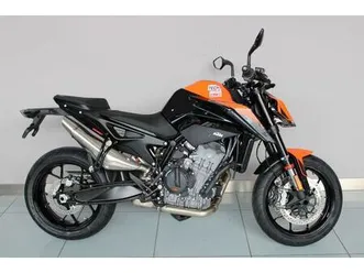 ktm 890 duke + koffer + kzh klein + fly-screen + + +