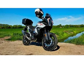 ② ktm 1290 super adventure s