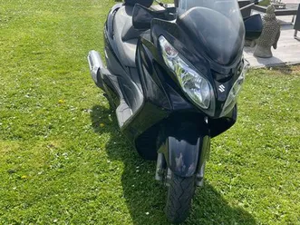 vends scooter suzuki burgman 400 limited