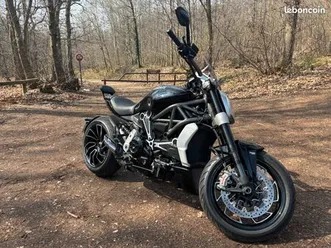 vend superbe ducati x-diavel s 2017 avec 14000 kms et beaucoup d’options comme neuve et suivi complet ducati xdiavel x diavel