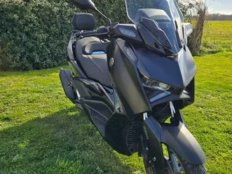scooter yamaha 125 xmax tech max
